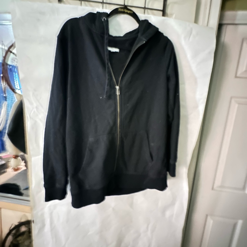 Woman’s lightweight hoodie